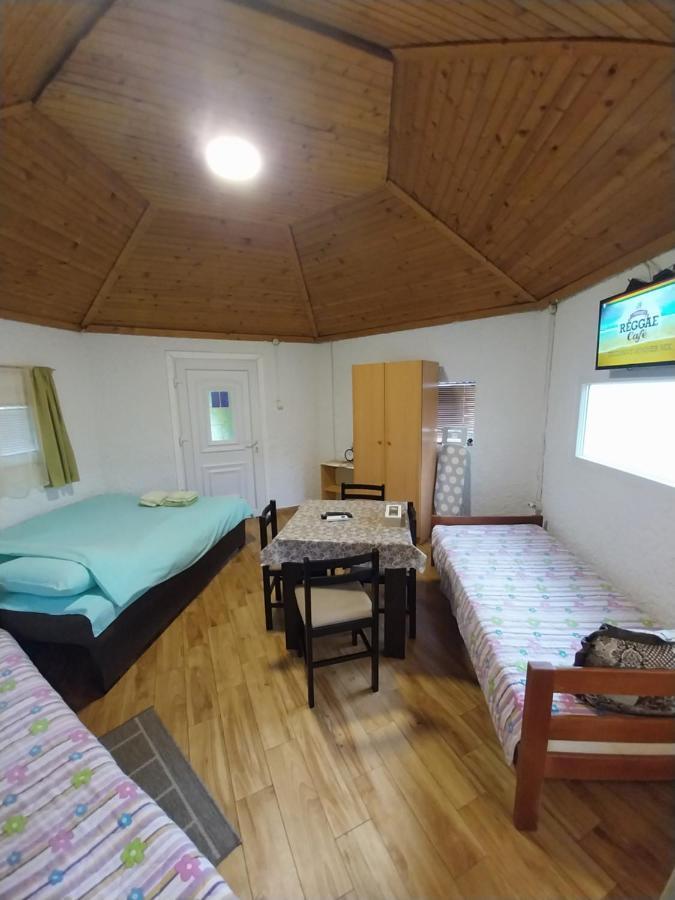 Petkovic Apartmani 1 Tivat Ngoại thất bức ảnh