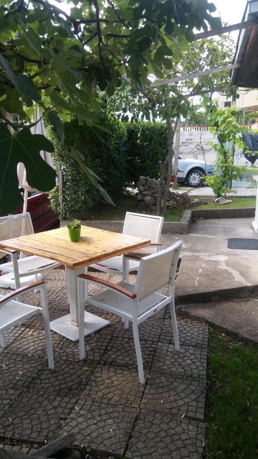 Petkovic Apartmani 1 Tivat Ngoại thất bức ảnh